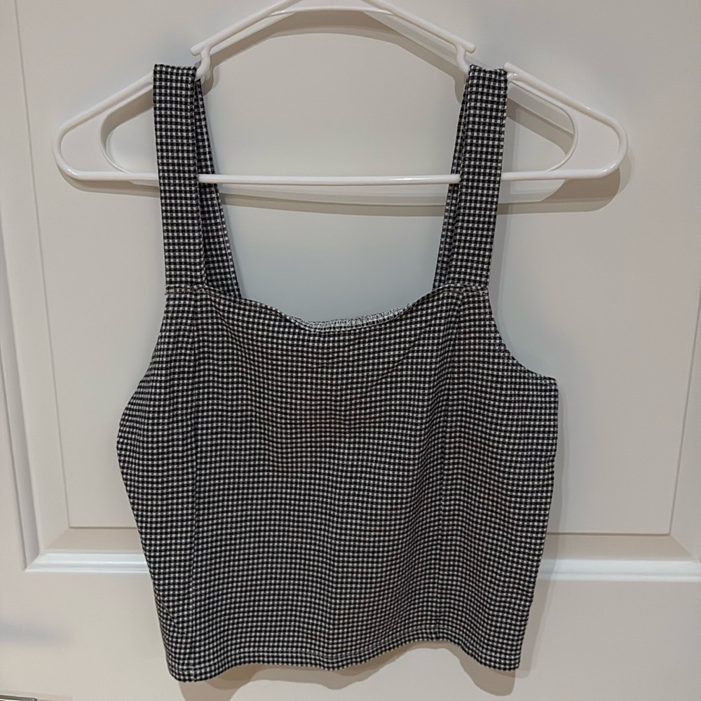 American eagle black and white tank top